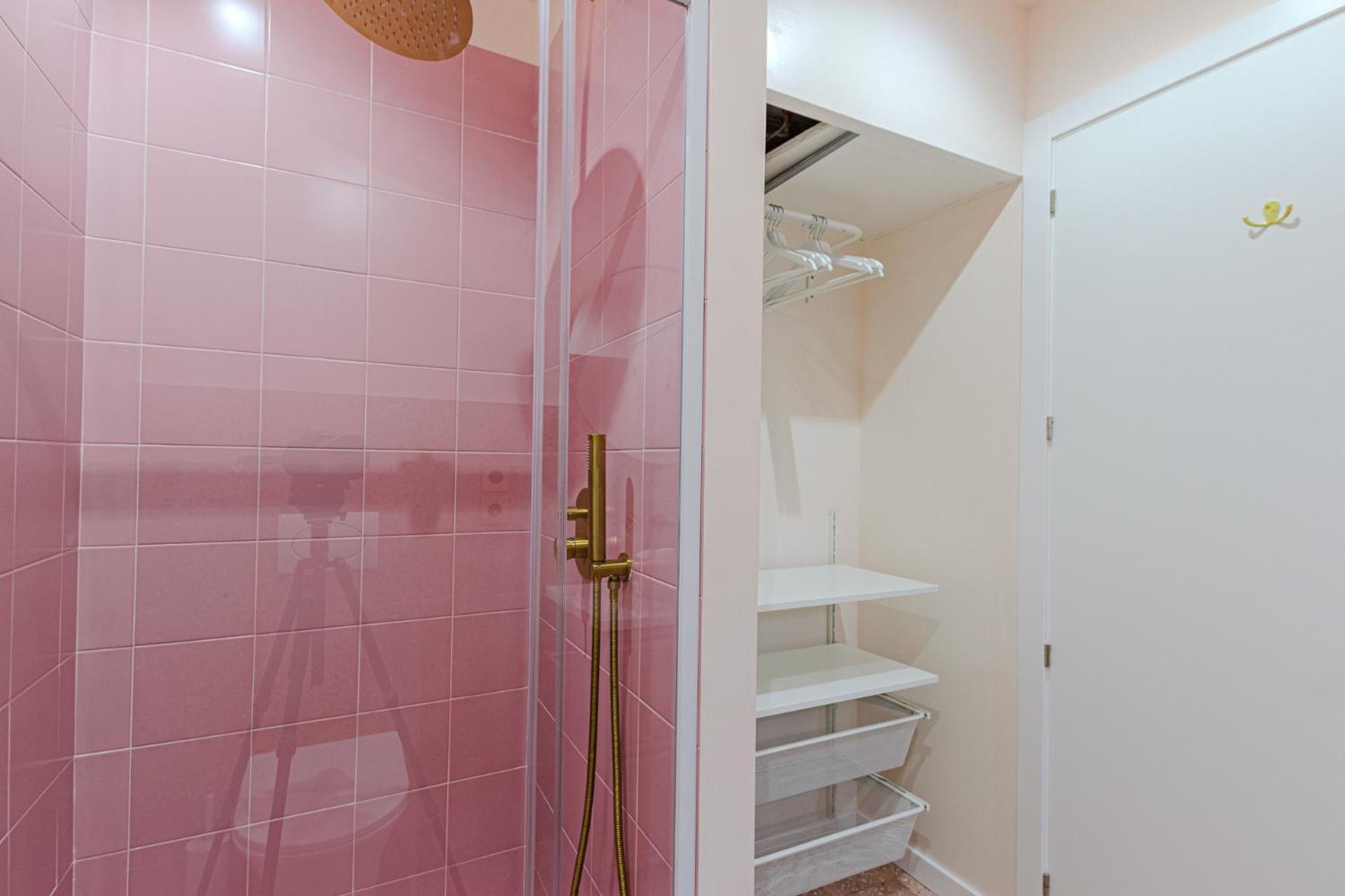 Glamorous Pink Studio In City Center Alicante Exteriör bild