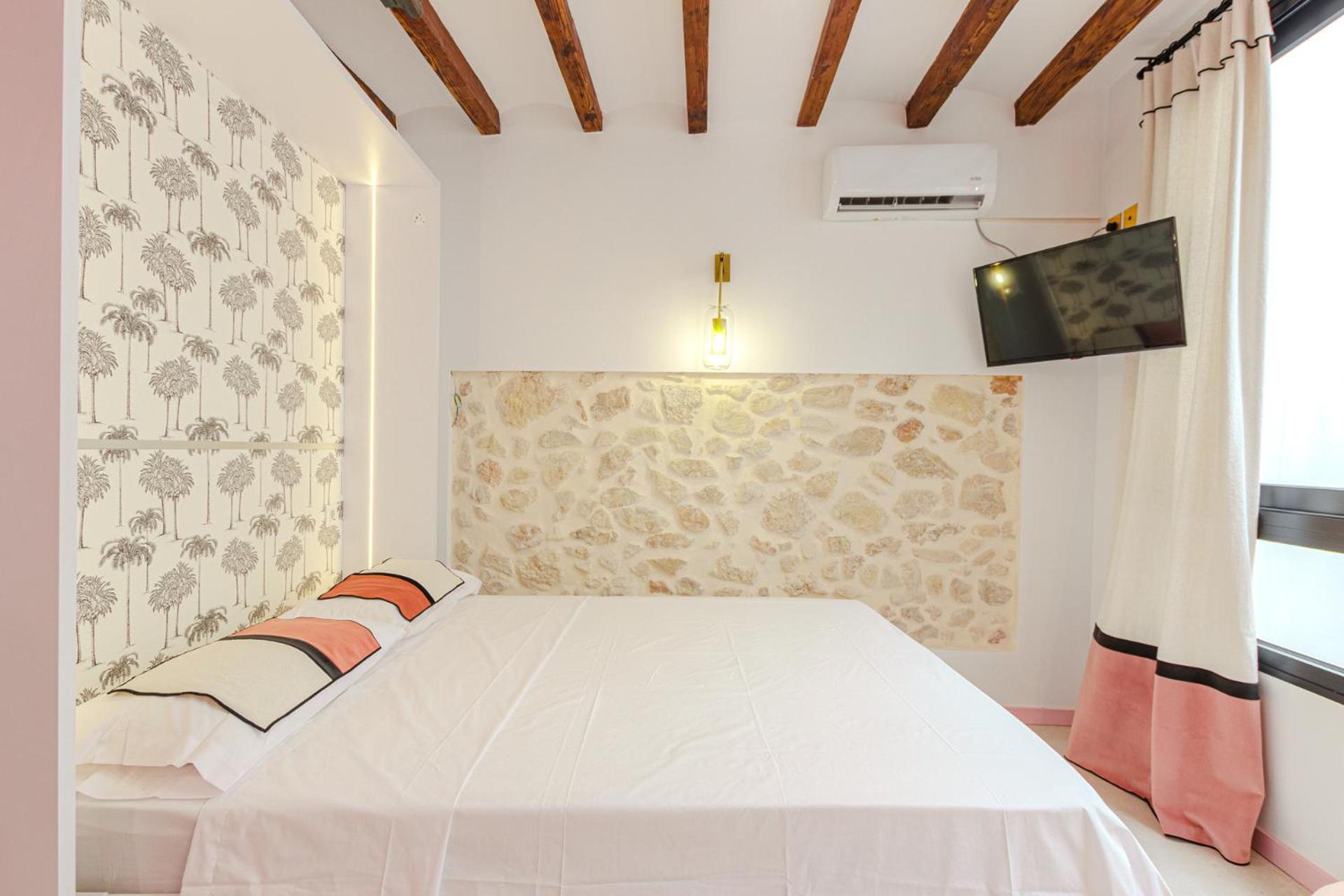 Glamorous Pink Studio In City Center Alicante Exteriör bild