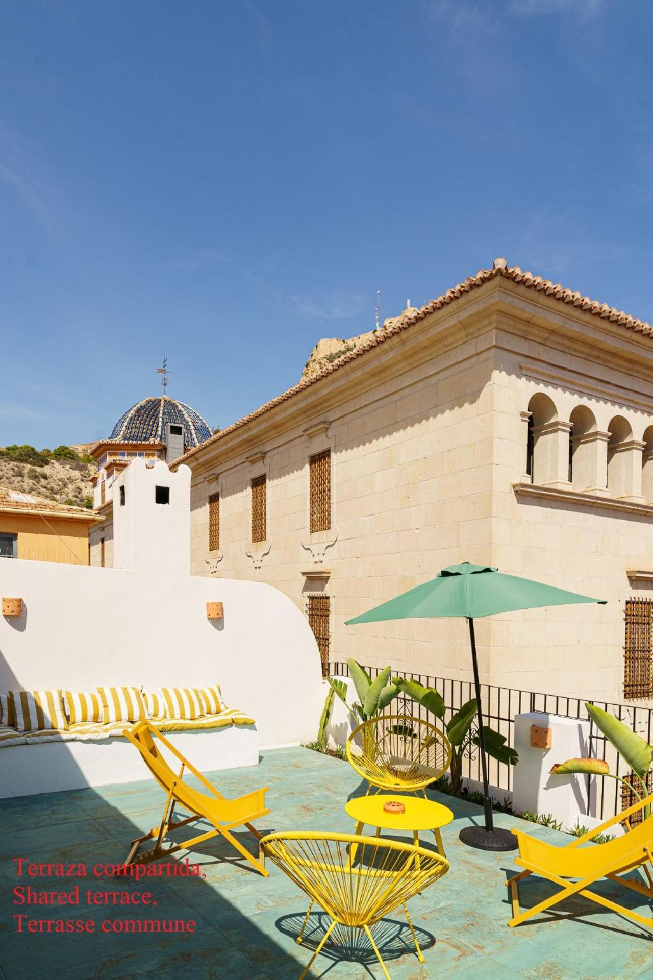 Glamorous Pink Studio In City Center Alicante Exteriör bild